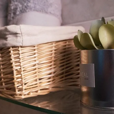 Pupa Opatija Istra *