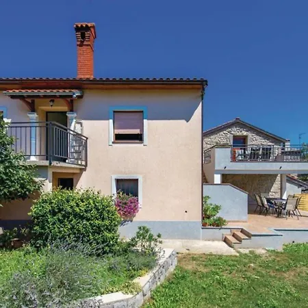 Pupa Opatija Istra *