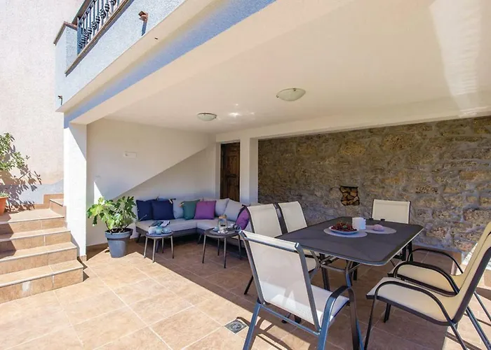 Pupa Opatija Istra *